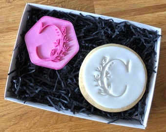 Wedding Floral Initial Letter A-Z Style Cookie Stamp, Wedding Cookie Stamp, Fondant Embosser, Wedding Icing Stamp, Wedding Cookie Embosser