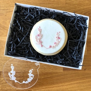 Floral Border Cookie Embosser, Floral Cookie Stamp, Fondant Stamp, Wedding Cookie Embosser, Fondant Cookie Stamp, Floral Embosser