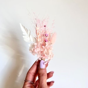 Mini set di fiori secchi per torte per decorazioni di torte - rosa e bianchi