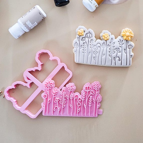 Field of Wild Flowers Cookie Cutter & Stamp – Floral Fondant Tool, Garden Biscuit Embosser, Spring Cookie Gift, LissieLou Bake Set