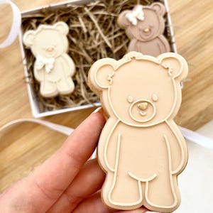 Cutesy Teddy Bear Cookie Cutter and Embosser, Baby Shower Cookie Stamp, Baby Shower Cookie Embosser, Baby Shower Cookie Cutter