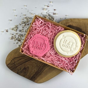 Custom Initials and Dates with Love Heart Border Wedding Cookie Stamp, Icing Stamp, Fondant Embosser, Custom Wedding Stamp Wedding Gift Idea