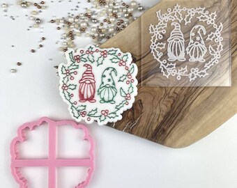 Gnomes in Circle Cookie Cutter and Embosser, Christmas Cookie Cutter, Merry Christmas Cookie Embosser, Cookie Stamp