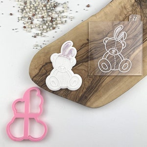 Sitting Teddy Bear with Headband Cookie Cutter and Embosser, Baby Shower Cookie Embosser, Cookie Cutter, Gender Reveal Cookie Stamp