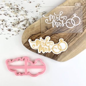 Mr & Mrs Elegant Script with Wedding Rings Cookie Cutter and Embosser, Wedding Embosser, Floral Stamp, Mr and Mrs, Bridal Party Cutter