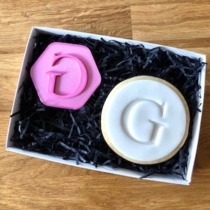 Carimbo de biscoito estilo A-Z com letra inicial padrão, carimbo de biscoito inicial, relevo de fondant, carimbo de biscoito, cortador de biscoitos de carta, relevo de glacê