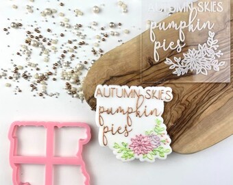 Autumn Skies Pumpkin Pies Cookie Cutter and Embosser por Luvelia, Halloween Cookie Stamp, Pumpkin Cookie Embosser, Postal Box Ideas