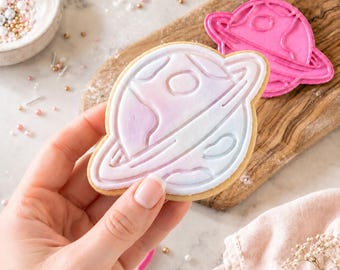 Foremka do ciastek i stempel do fondantu w kształcie planety, motyw kosmiczny