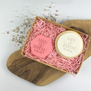 Custom Name & Date Wedding Cookie Stamp, Icing Stamp, Fondant Embosser, Custom Wedding Stamp Wedding Gift Ideas Bespoke Gift Wedding Present