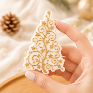 Tagliabiscotti e stampino a forma di albero di Natale, design stravagante