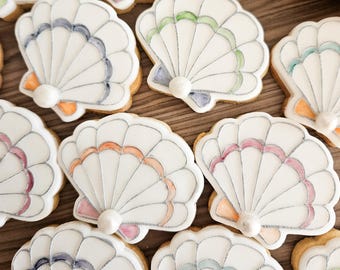 Shell Scallop Cookie Cutter & Embosser | Under the Sea Beach Party Biscuit Stamp | Ocean Theme Baking Tool by LissieLou UK