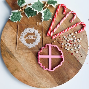 Delicate Merry Christmas with Wreath Cookie Cutter and Embosser