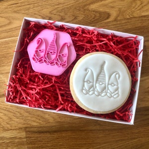 Christmas Gnomes Cookie Stamp, Christmas Embosser, Christmas Fondant Stamp, Icing Stamp, Merry Christmas Cookie Stamp, Fondant Embosser