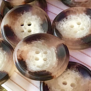 Rustic Italian Buttons: Clear White 4-Hole Vintage Buttons (27mm)