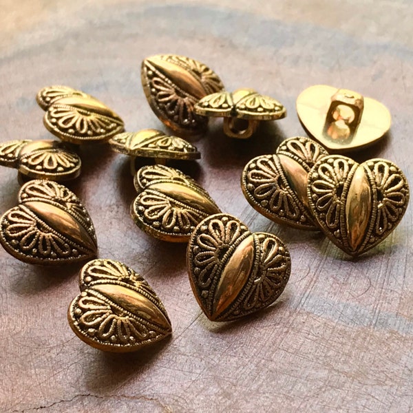 1/2" Heart Bronze Gold Metallic Look Buttons VINTAGE Shank Gold Buttons / Dress Buttons / Shirt Buttons / Heart buttons 28