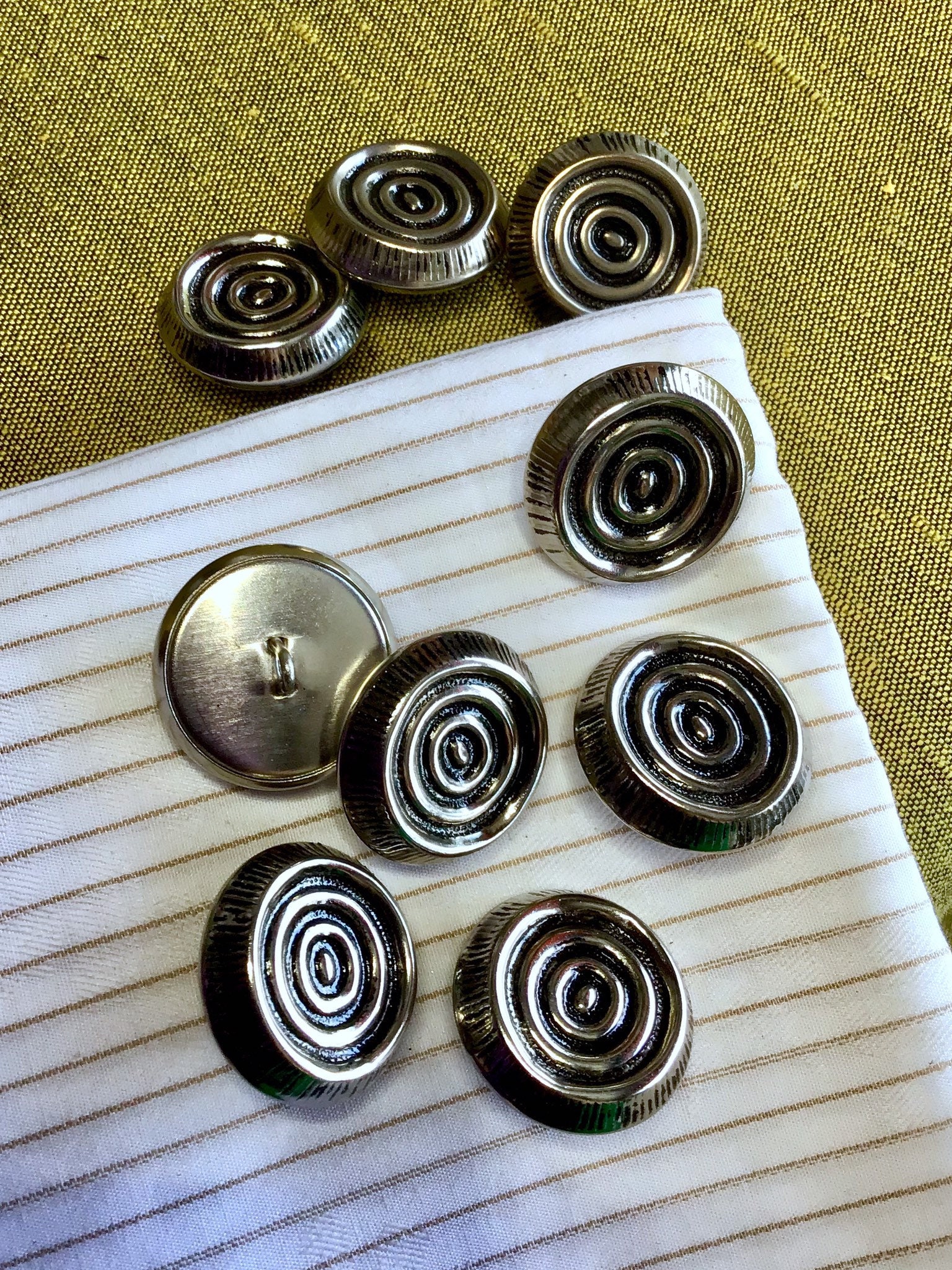 SILVER EMBOSSED Buttons 1 25mm 40L Circular Texture Etsy