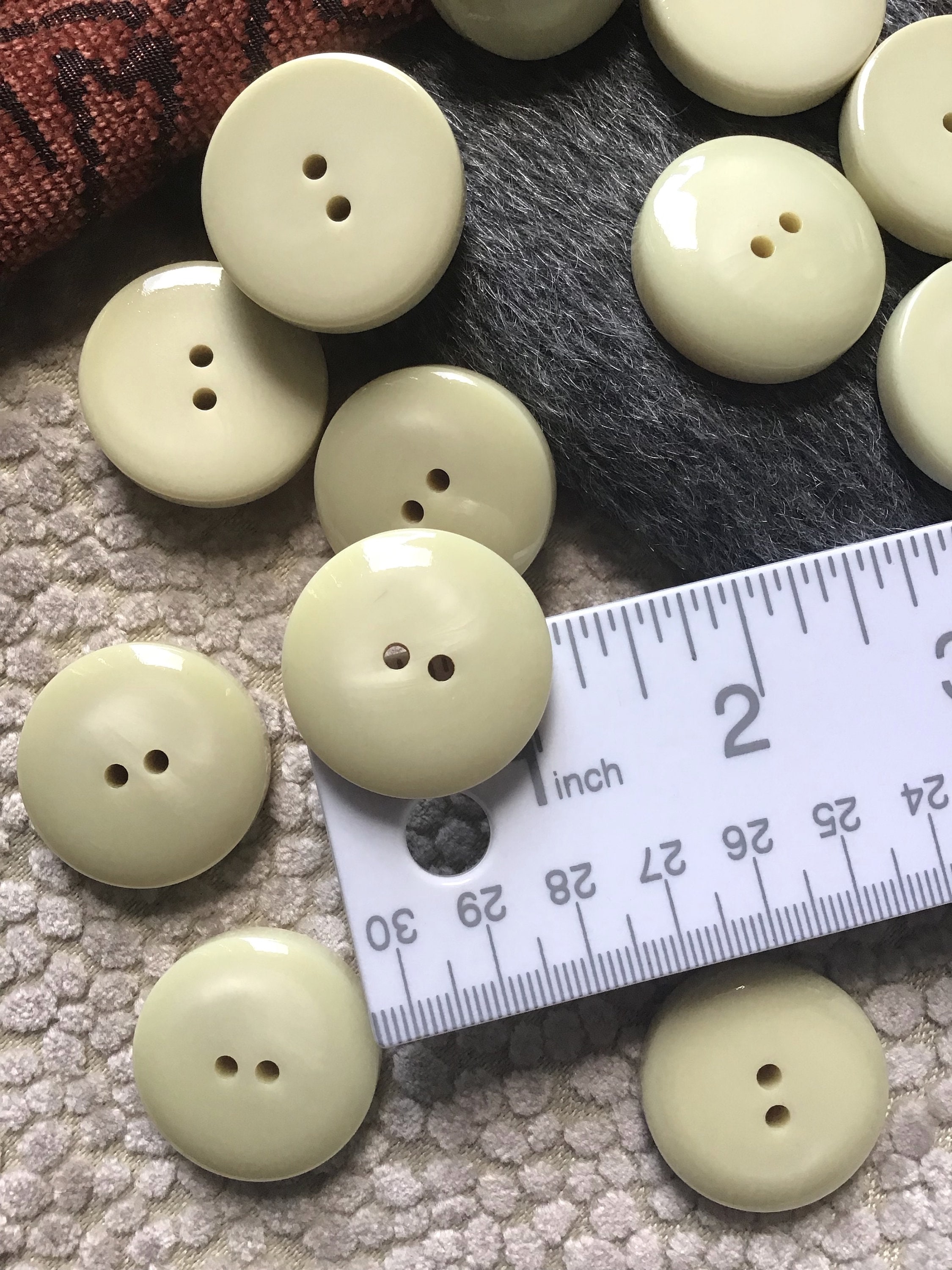 VINTAGE Cream Ivory LARGE Buttons ITALIAN Designer Buttons 1-3/16 ...