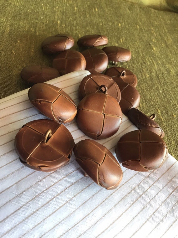Brown tan colour leather look football coat jacket buttons 16mm with shank