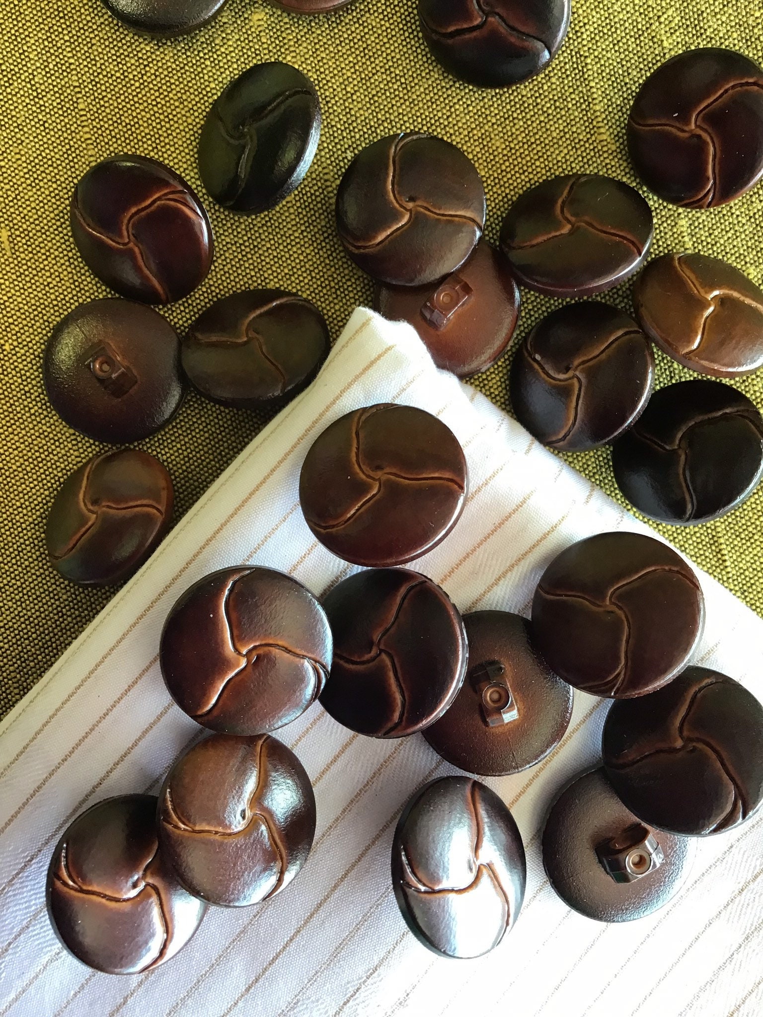 Vintage Brown Leather Look Japanese Shank Buttons: 3/4