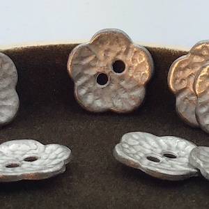 QUALITY 5/8&quot; Silver Flower Metal Buttons ITALIAN Vintage Sewing Button for Clothing / Dress Buttons / Designer Floral Buttons 585