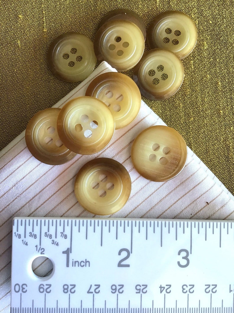 Italian CLEAR TAN 4 HOLE Buttons 1