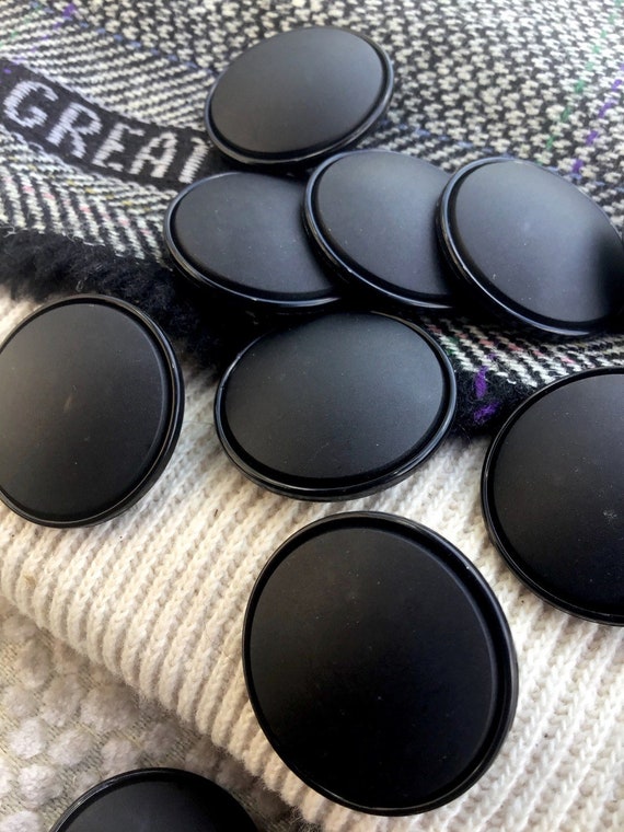 Matte Black Buttons 1-1/8 28mm 44L Black Shank Sewing Buttons 1101 by the  Piece & Wholesale Buttons 