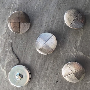SILVER BUTTONS 7/8&quot; Vintage Metallic Shank Buttons for Clothing / Blazer Buttons & Jacket Buttons / Decorative Buttons 214
