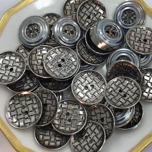 QUALITY 7/8&quot; Designer Silver Metal Buttons ITALIAN Vintage Sewing Button for Clothing / Coat & Jacket Buttons / Decorative Buttons 569