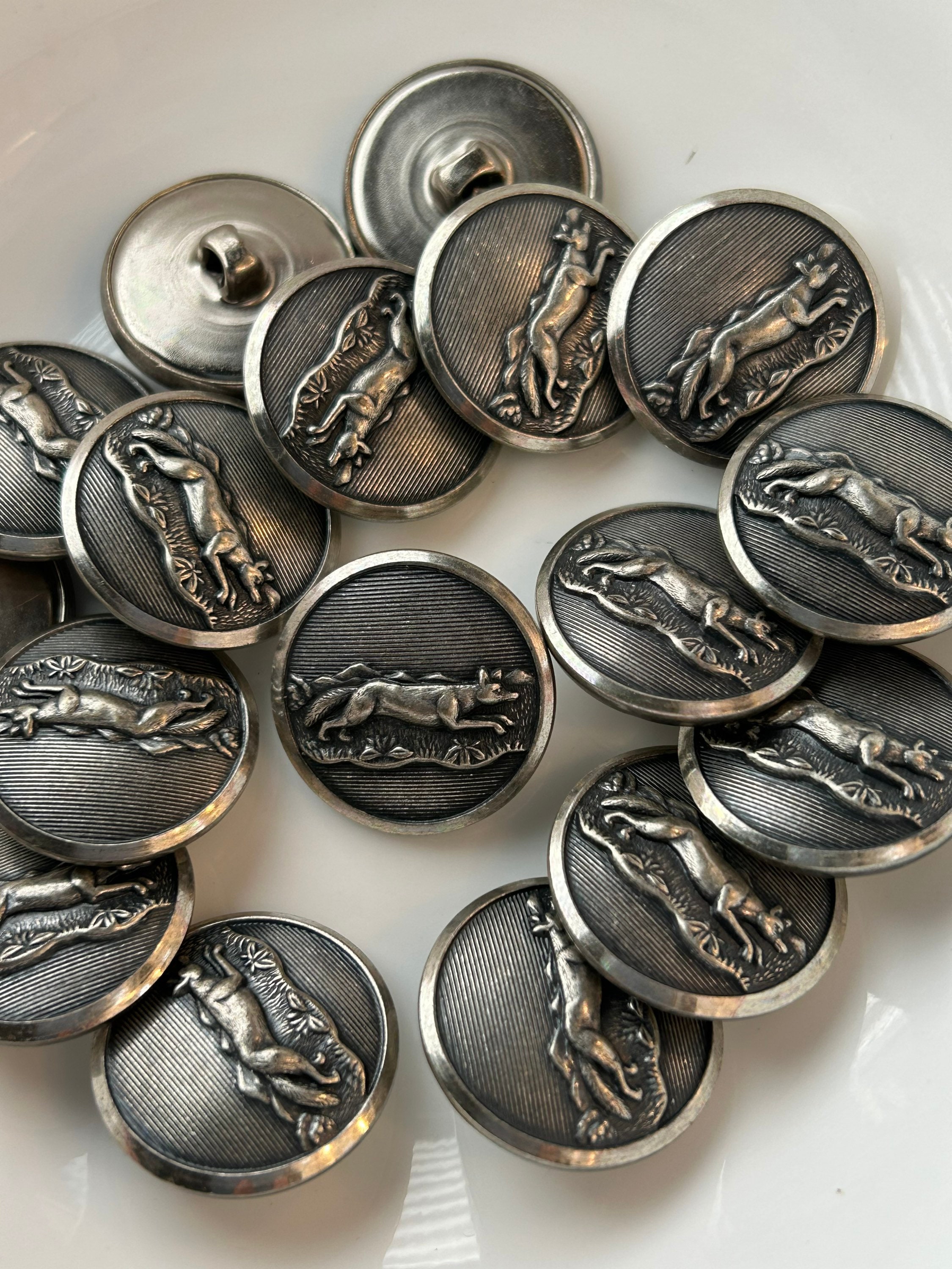 ANIMAL EMBOSSED SILVER Metal Buttons 7/8” Metal Shank Buttons #174 - Etsy