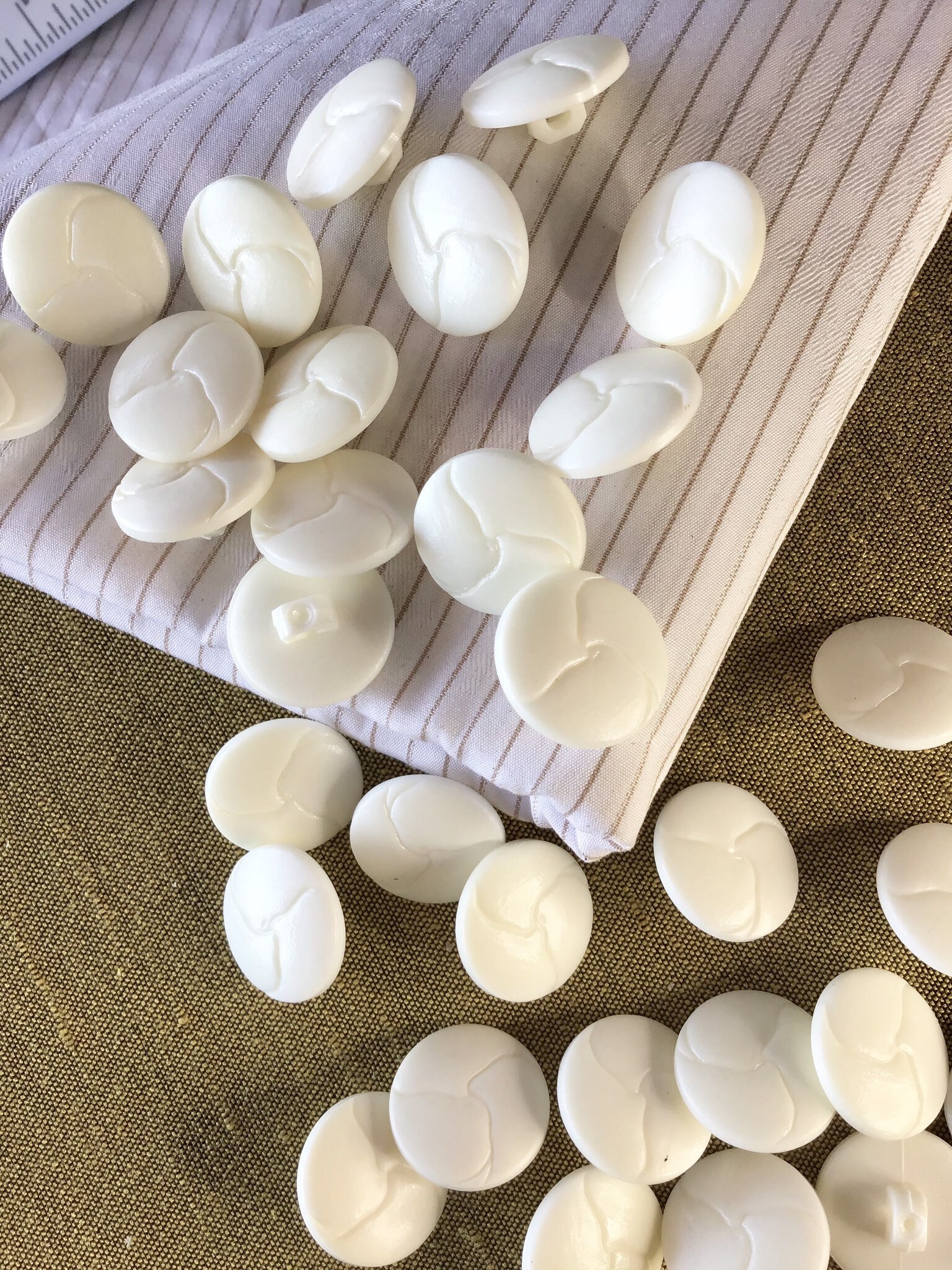 Vintage White Faux Leather Shank Buttons: Made in Japan (3/4