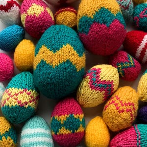 Knit Easter Eggs Pattern: Easy Knit, 3 Sizes, Hanging Decorations (PDF Download) image 17