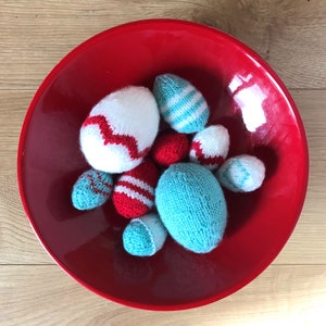 Knit Easter Eggs Pattern: Easy Knit, 3 Sizes, Hanging Decorations (PDF Download) image 10