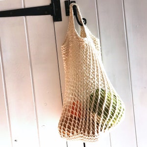 Organic cotton shopping bag, hand knit plastic-free produce bag, Parisian mesh bag, zero waste farmer's market tote, knit French market bag image 7