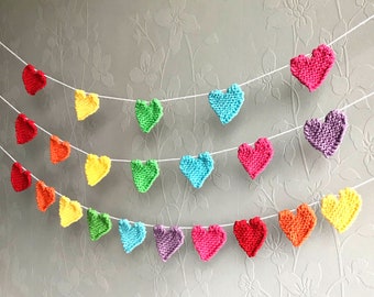 Rainbow mini hearts garland, hand-knit in 100% recycled yarn, LGBTQ pride decoration, zero waste wedding bunting, eco summer party decor