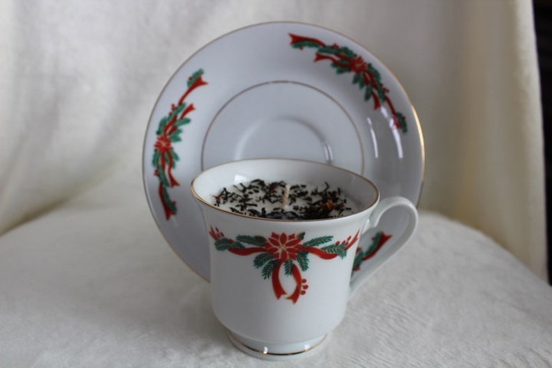 Teacup Candle Vintage Tea Cup POINSETTIAS /& RIBBONS Teacup Candle Hostess Gift Place Card Idea Scented Candle Bridal Party Gift