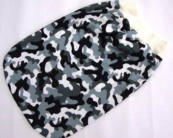 Babys 0-6 Monate Strampelsack Pucksack Schlafsack Camouflage weiß grau schwarz Tarnfleck Jerseyschlafsack Jungs Geschenke Taufe Geburt