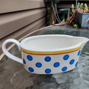 Villeroy & Boch Twist Anna Polka Dot Gravy Boat