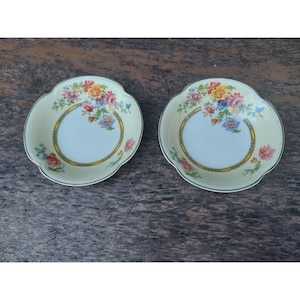 2 Johnson Bros Pareek Acanthus Floral Berry Fruit Bowls England 1920s