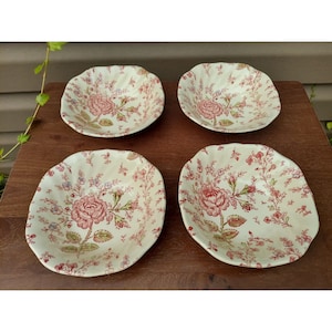 4 Johnson Bros Rose Chintz Square Bowls