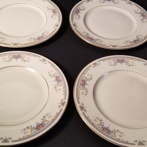 4 Royal Doulton The Romance Collection Juliet 8&quot; Salad Plates