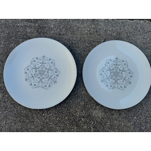 2 Royal Worcester Bridal Lace 10 1/2" Dinner Plates