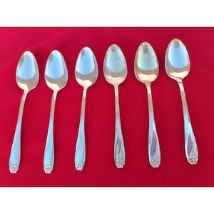 6 Rogers Daffodil Silverplate Teaspoons Floral Pattern 6 1/8&quot;