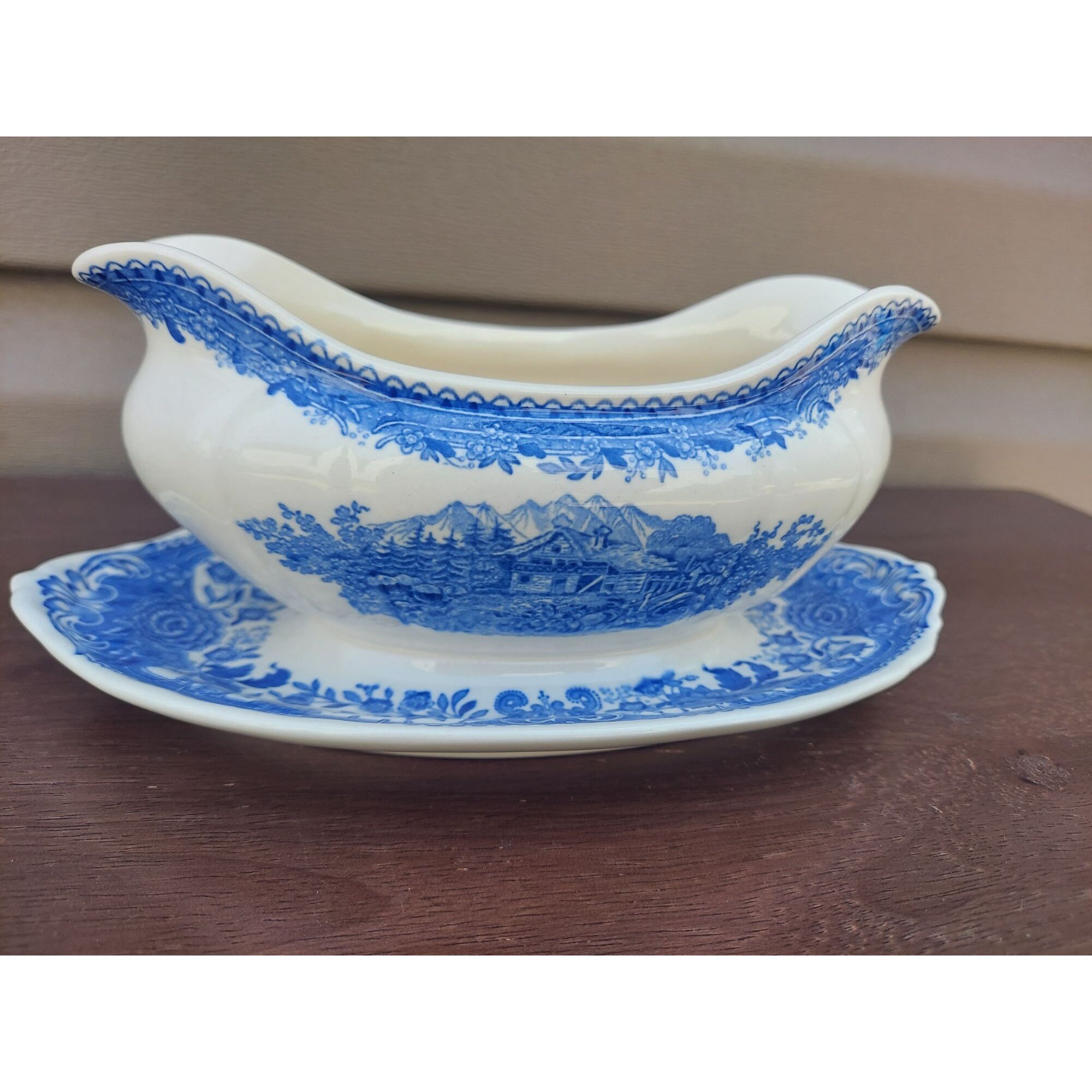 Villeroy&Boch オールドルクセンブルク グレービーボート 一体型 il_fullxfull.4835340612_e35z.jpg