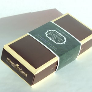 Luxus Rasur Geschenk-Set mit irischen Stout und Algen Rasierseife und reiner Wildschwein Borsten Rasierpinsel mit massiver Esche Holzgriff