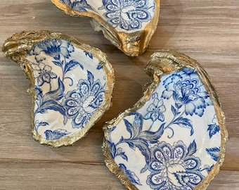 Decoupage Oyster Shell Ring Dish: Hand-Painted Gold Trim