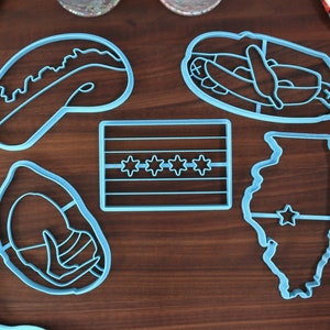 Formine per biscotti dell'Illinois - Bandiera di Chicago, Hot Dog, Cloud Gate, Profilo dello Stato dell'Illinois, Mostro fossile di Tully - Idea regalo dell'Illinois