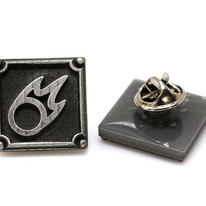 Black Mage FFXIV Job Pin - BLM Metal Resin, Final Fantasy 14 FF14 Soul Crystal SPN1