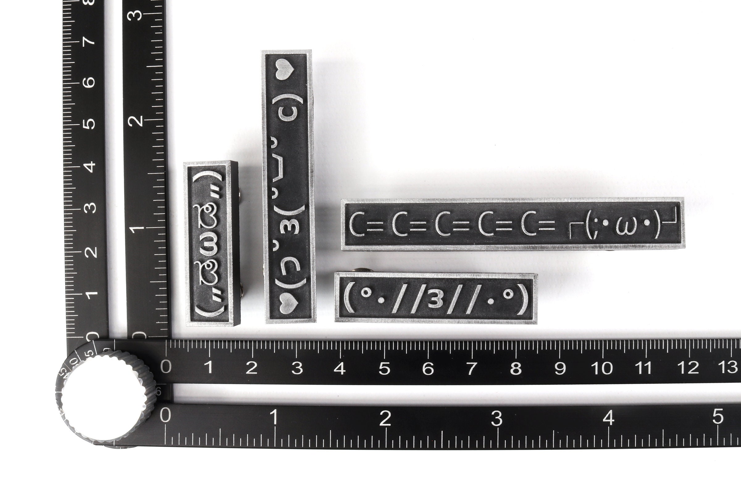 確認⸜(๑⃙⃘'ᵕ'๑⃙⃘)⸝⋆* Kaomoji Pin Set: Japanese Emoticons, Crystal Resin & Aluminum