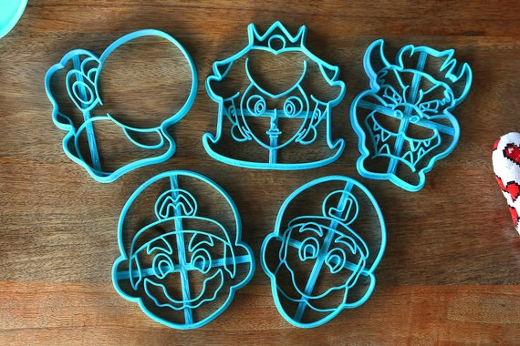 STL file COOKIE CUTTER mario Luigi Yoshi mario logo·3D print model to