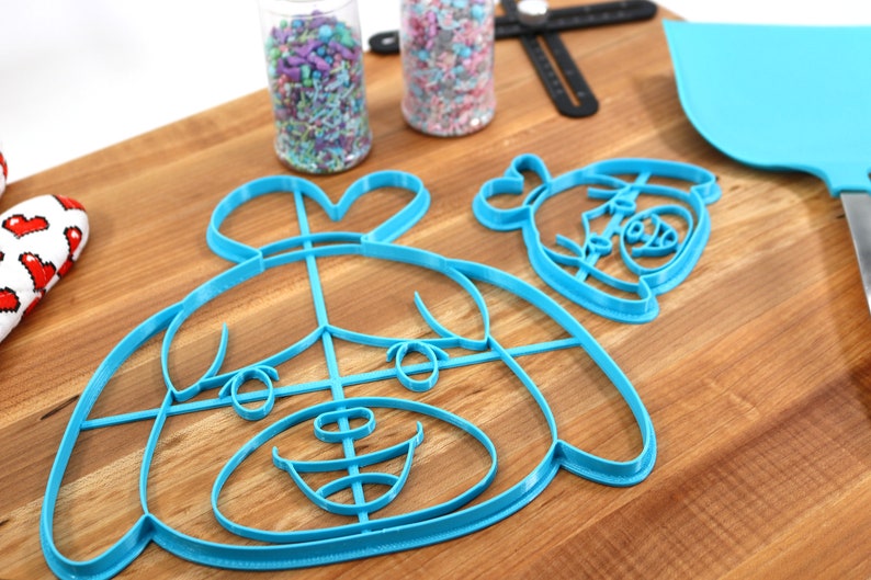 XL 12 Inch Isabelle Cookie Cutter - Animal Crossing New Horizons / Nintendo Gift image 10